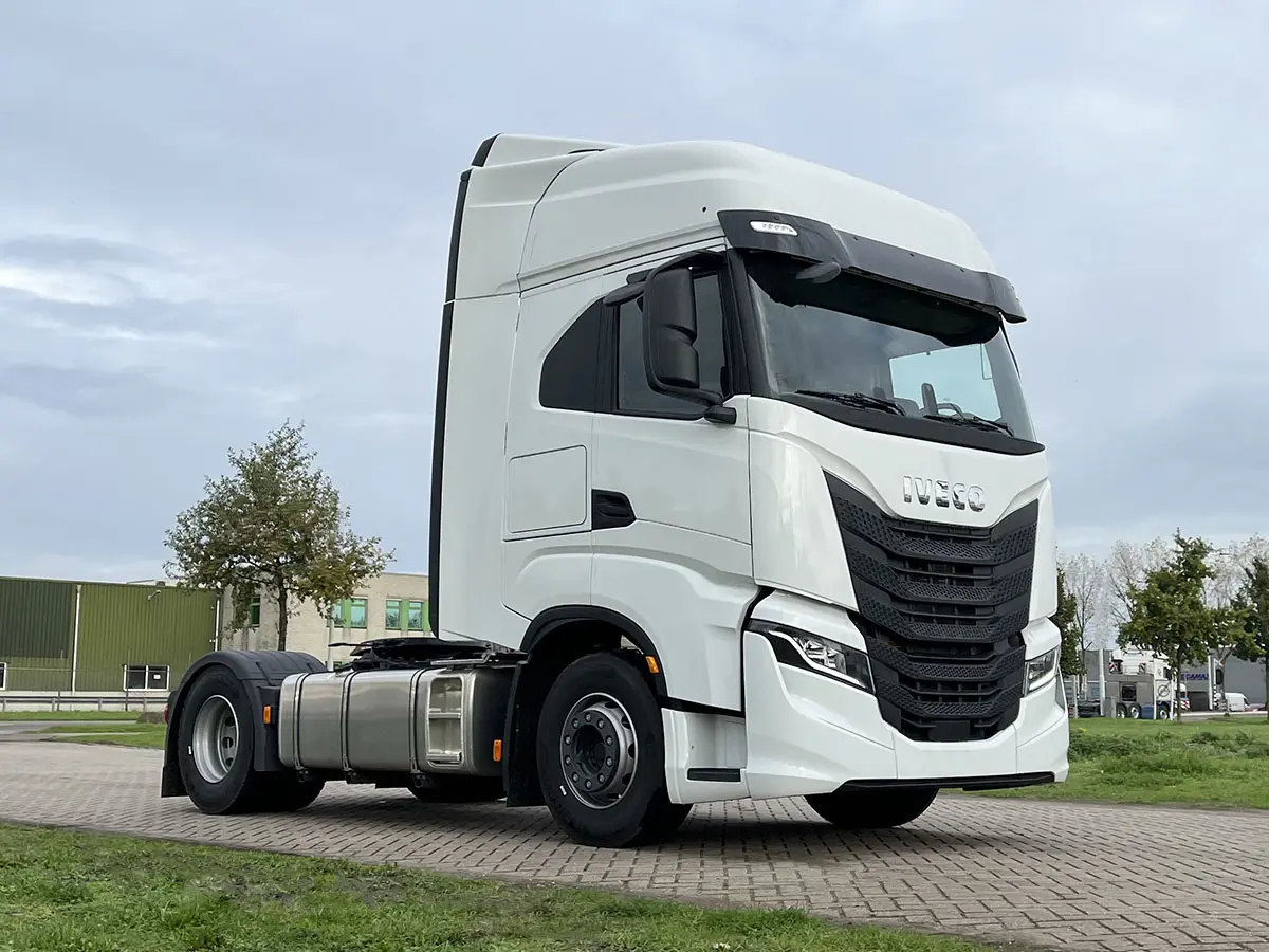 Iveco S-Way AS440S43T/P Tractor Head 4x2 4