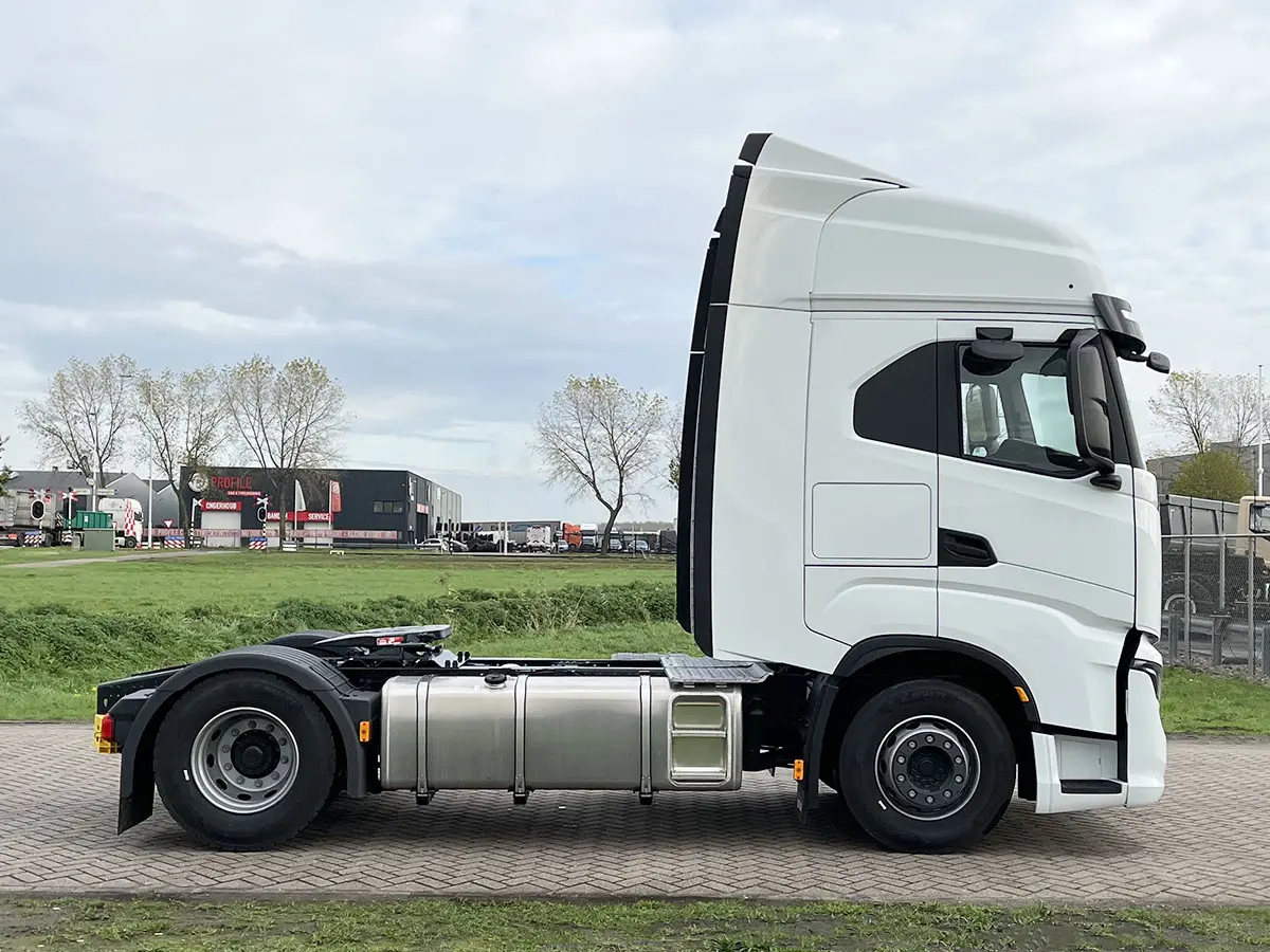 Iveco S-Way AS440S43T/P Tractor Head 4x2 5