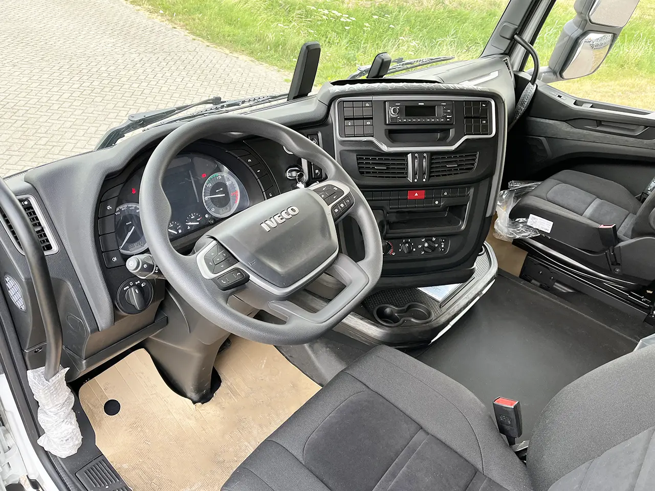 Iveco S-Way AS440S43T/P Tractor Head 4x2 8