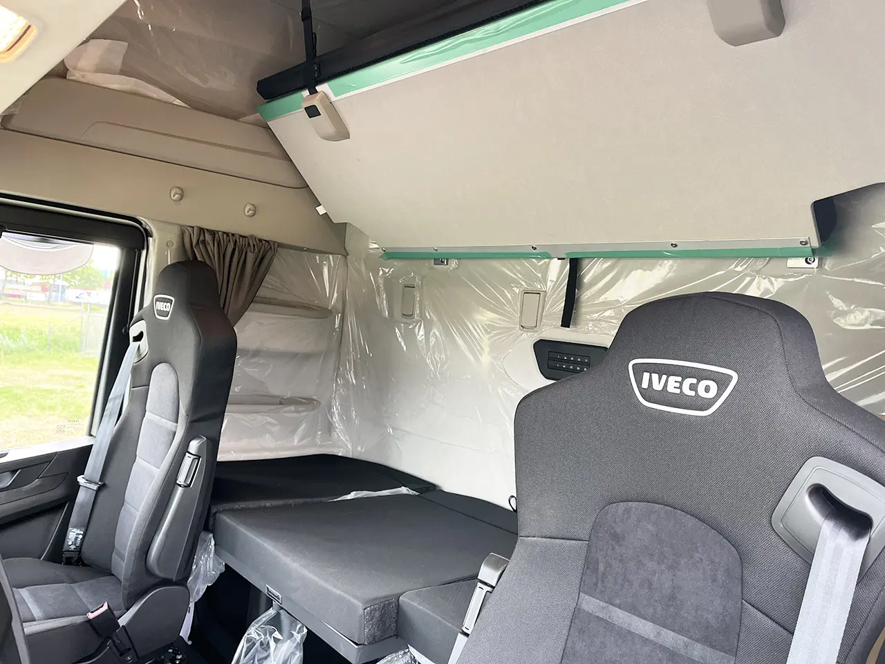 Iveco S-Way AS440S43T/P Tractor Head 4x2 10