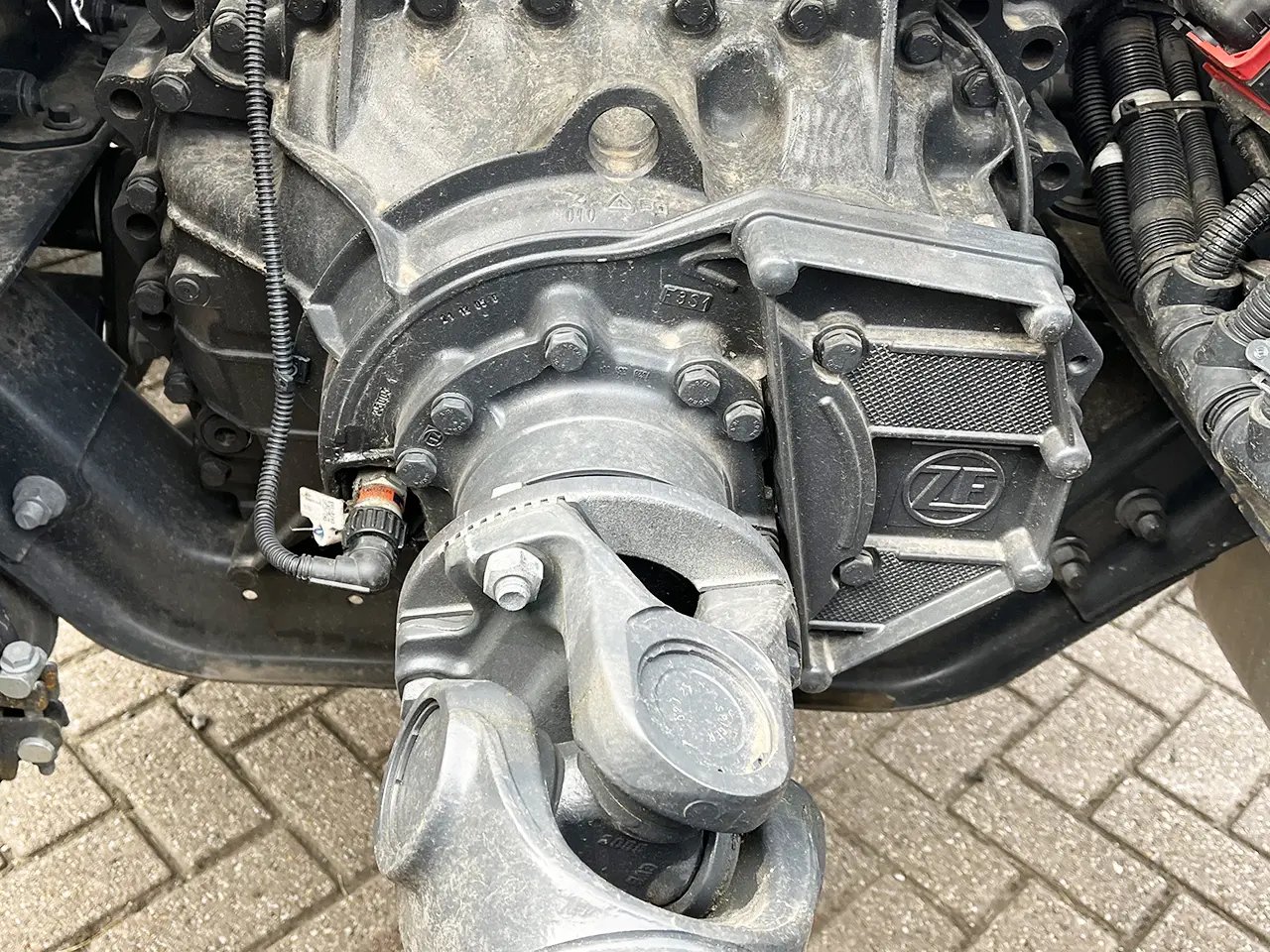 Iveco S-Way AS440S43T/P Tractor Head 4x2 13