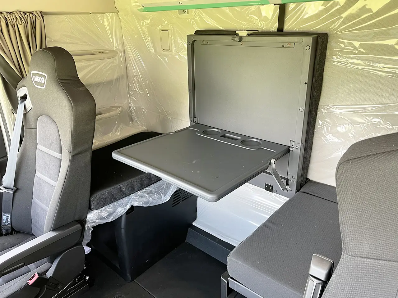 Iveco S-Way AS440S43T/P AT 4x2 Tractor Head 12