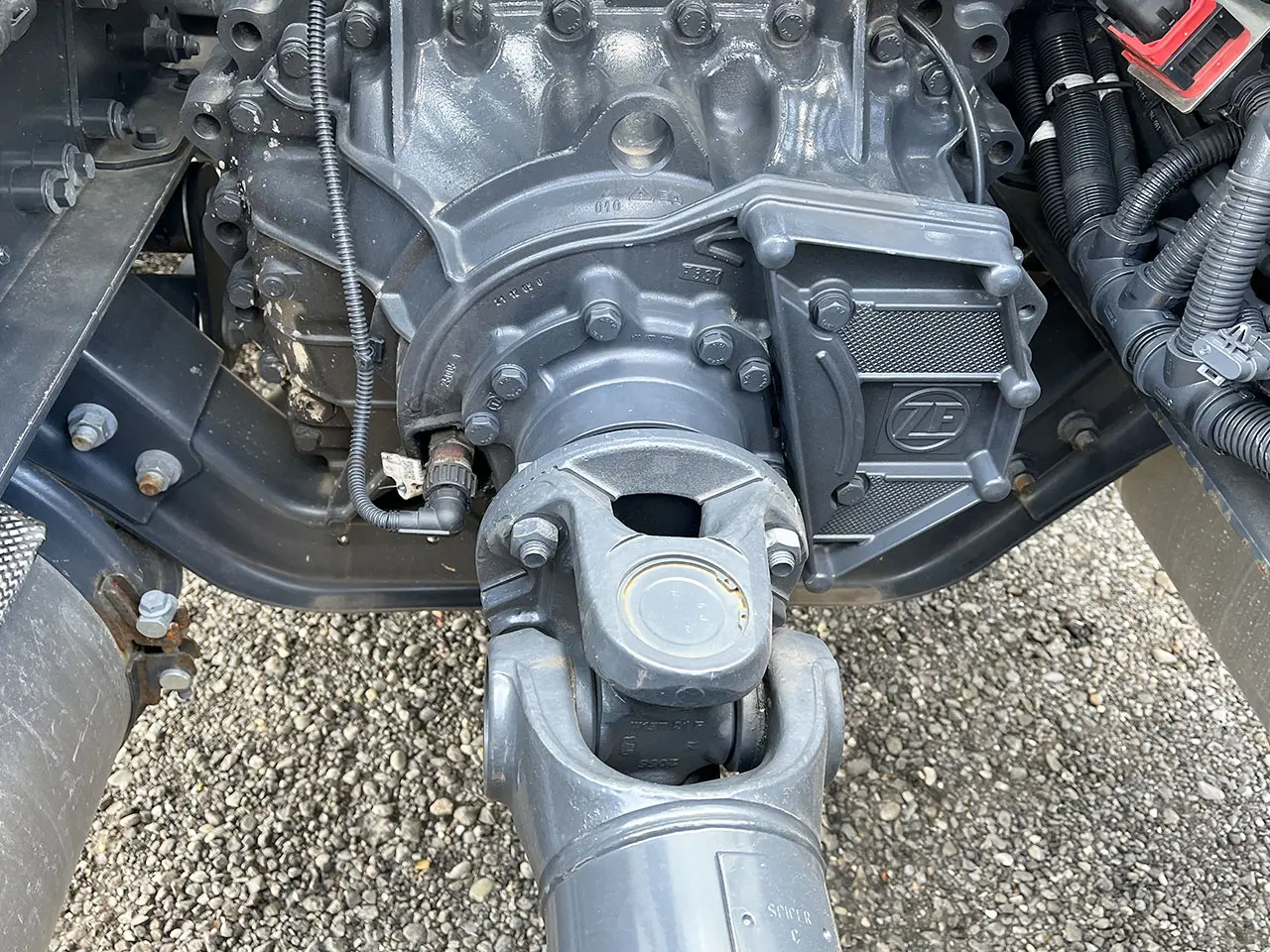 Iveco S-Way AS440S43T/P AT 4x2 Tractor Head 15