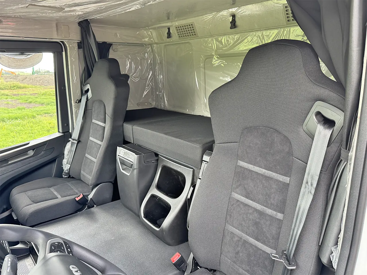 Iveco S-Way AT440S47T OFF Tractor Head 4x2 11