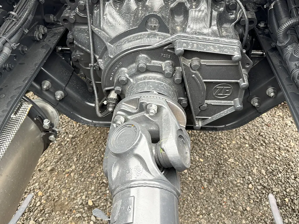 Iveco S-Way AT440S47TZ-P ON Tractor Head 6x4 16