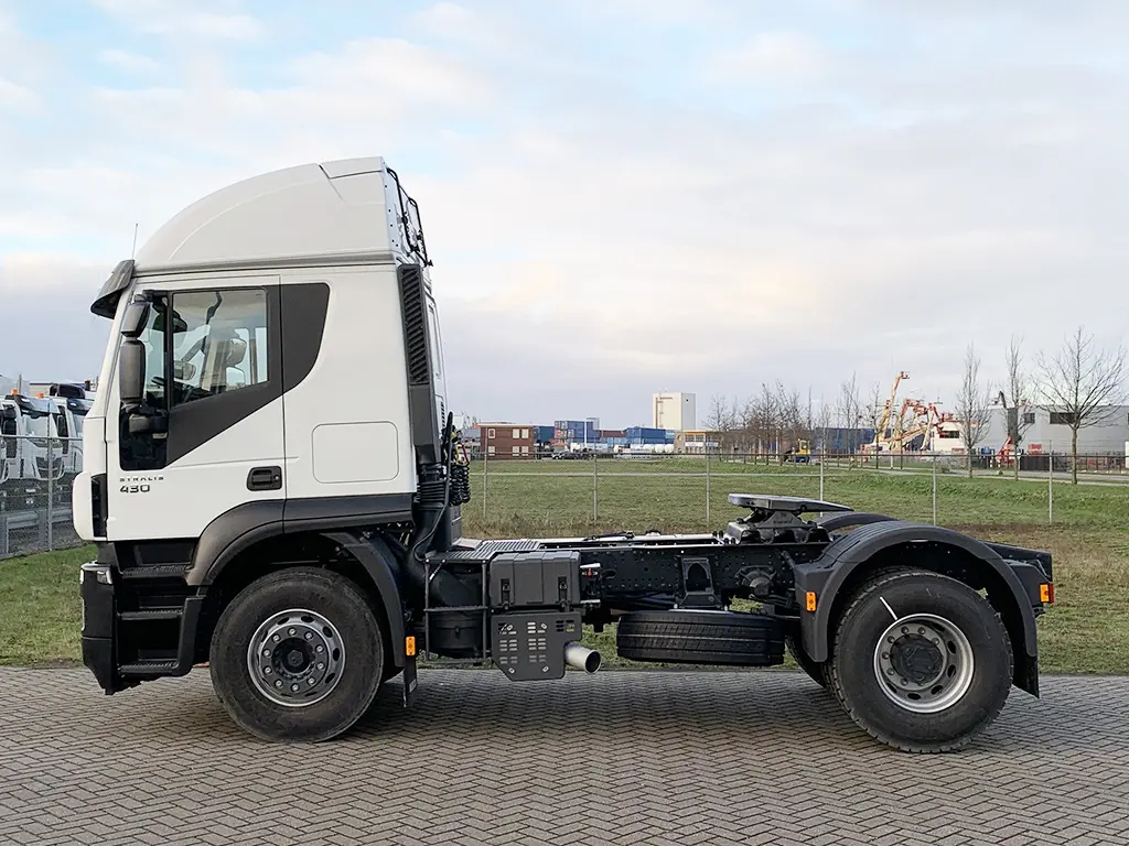 Iveco Stralis AT440S43T HR Tractor Head 4x2 2