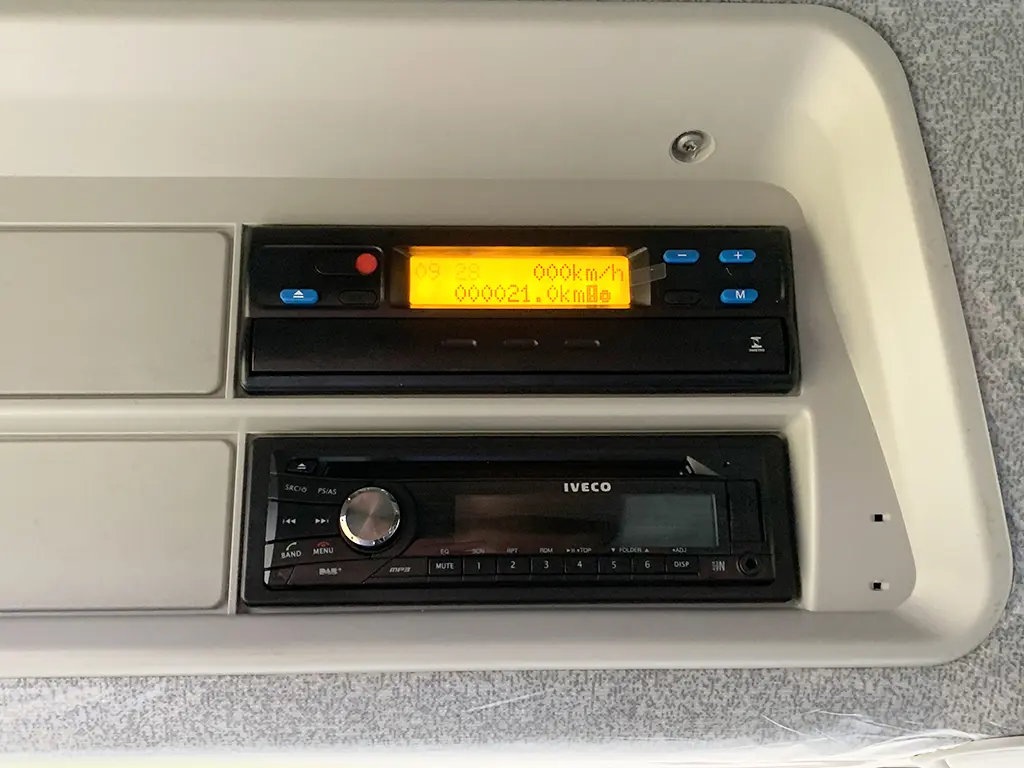 Iveco Stralis AT440S43T HR 4x2 Tractor Head 11