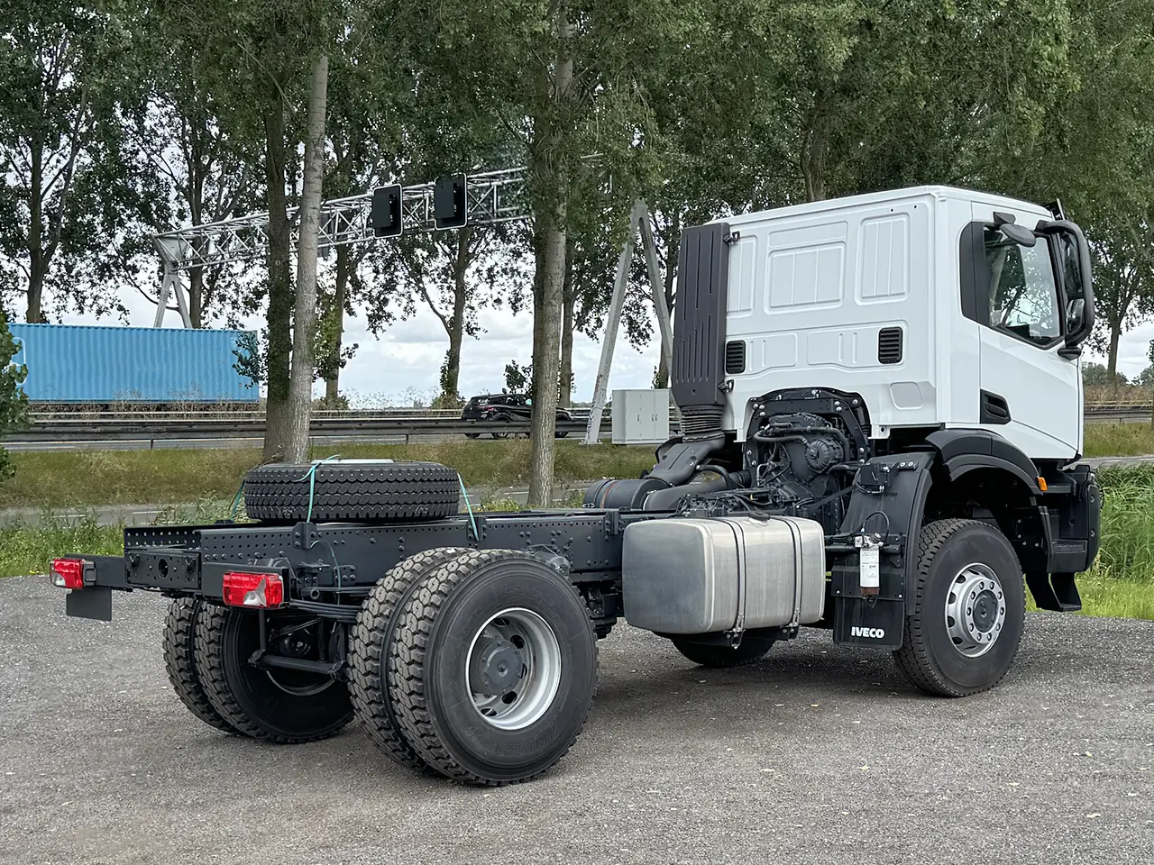 Iveco T-Way AD190T43WH-3800 AT Châssis Cabine 4x4 2