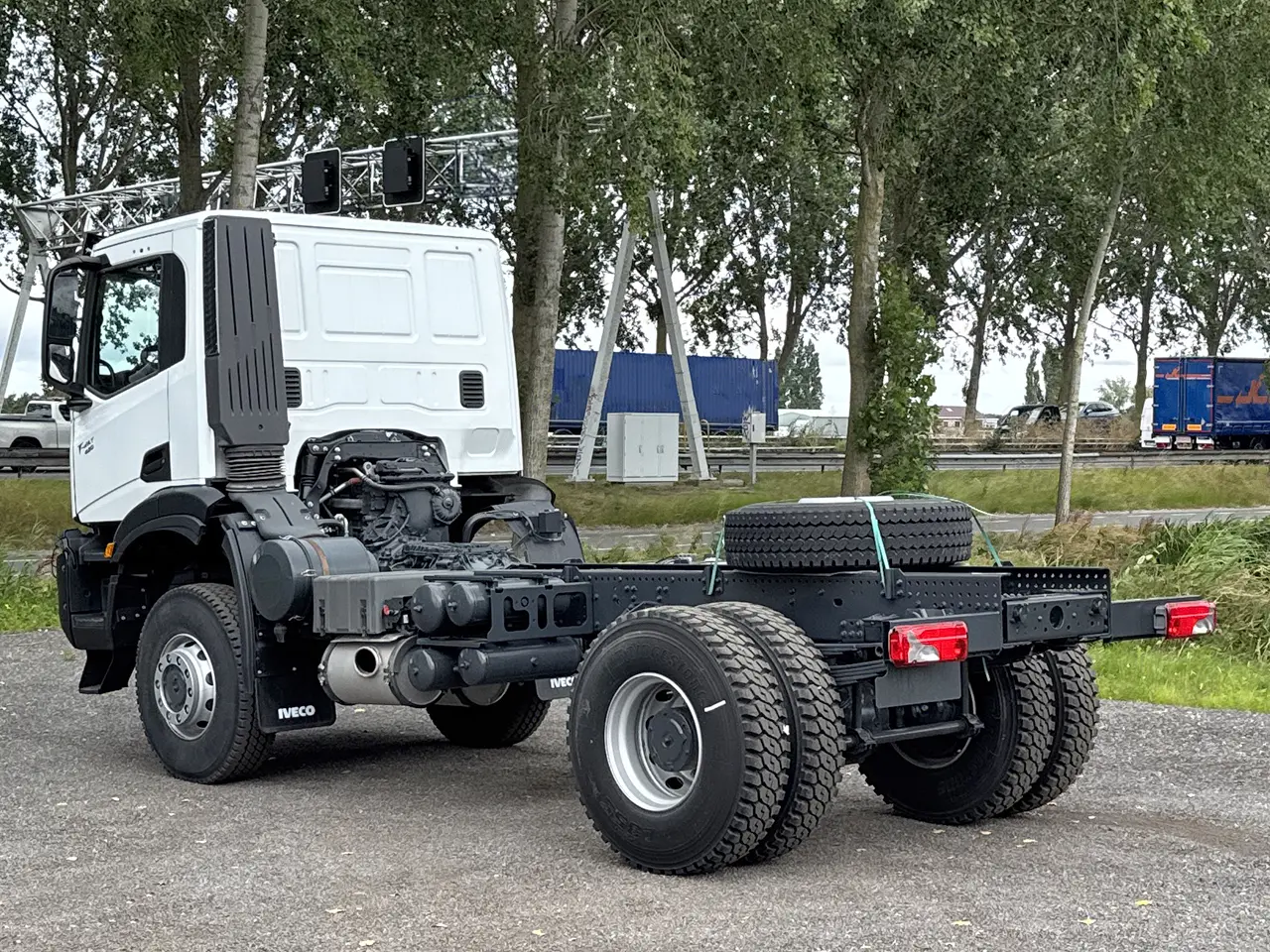 Iveco T-Way AD190T43WH-3800 AT Chassis Cabin 4x4 6