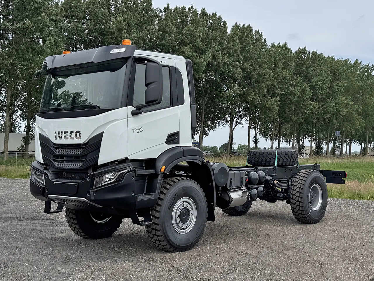 Iveco T-Way AD190T43WH-4500 AT Chassis Cabin 4x4