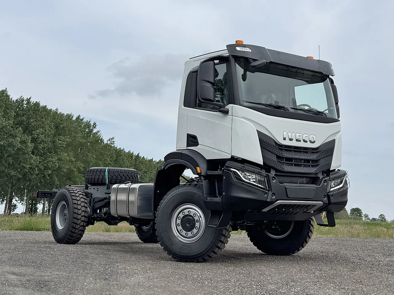 Iveco T-Way AD190T43WH-4500 AT 4x4 Châssis Cabine 4