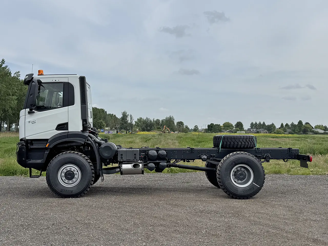 Iveco T-Way AD190T43WH-4500 AT Chassis Cabin 4x4 7