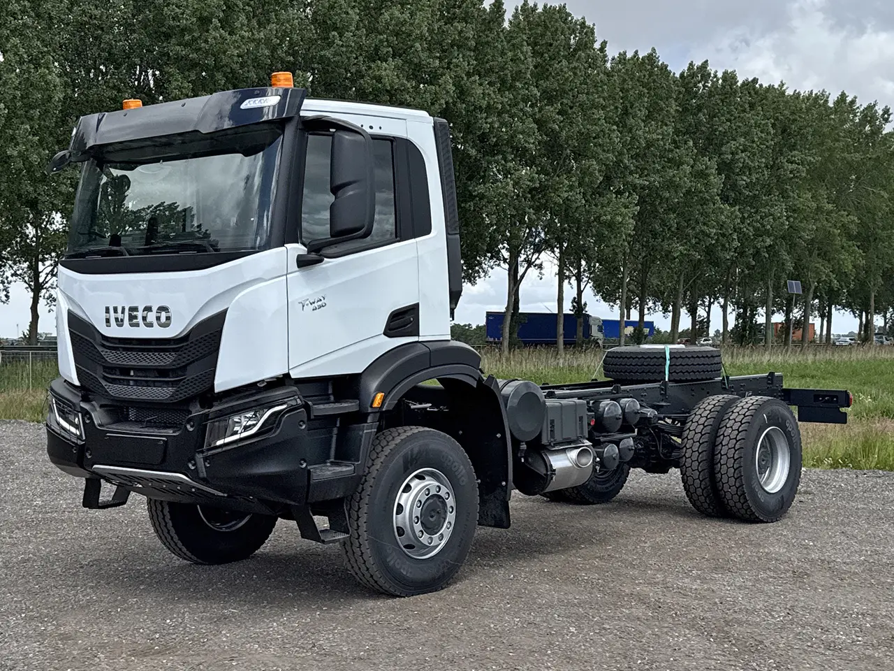 Iveco T-Way AD190T43WH-4500 AT Châssis Cabine 4x4