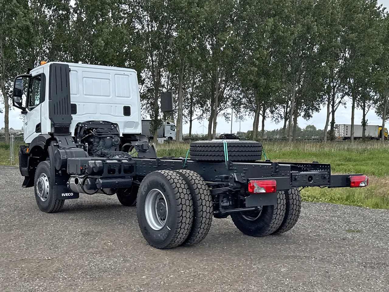 Iveco T-Way AD190T43WH-4500 AT Châssis Cabine 4x4 6