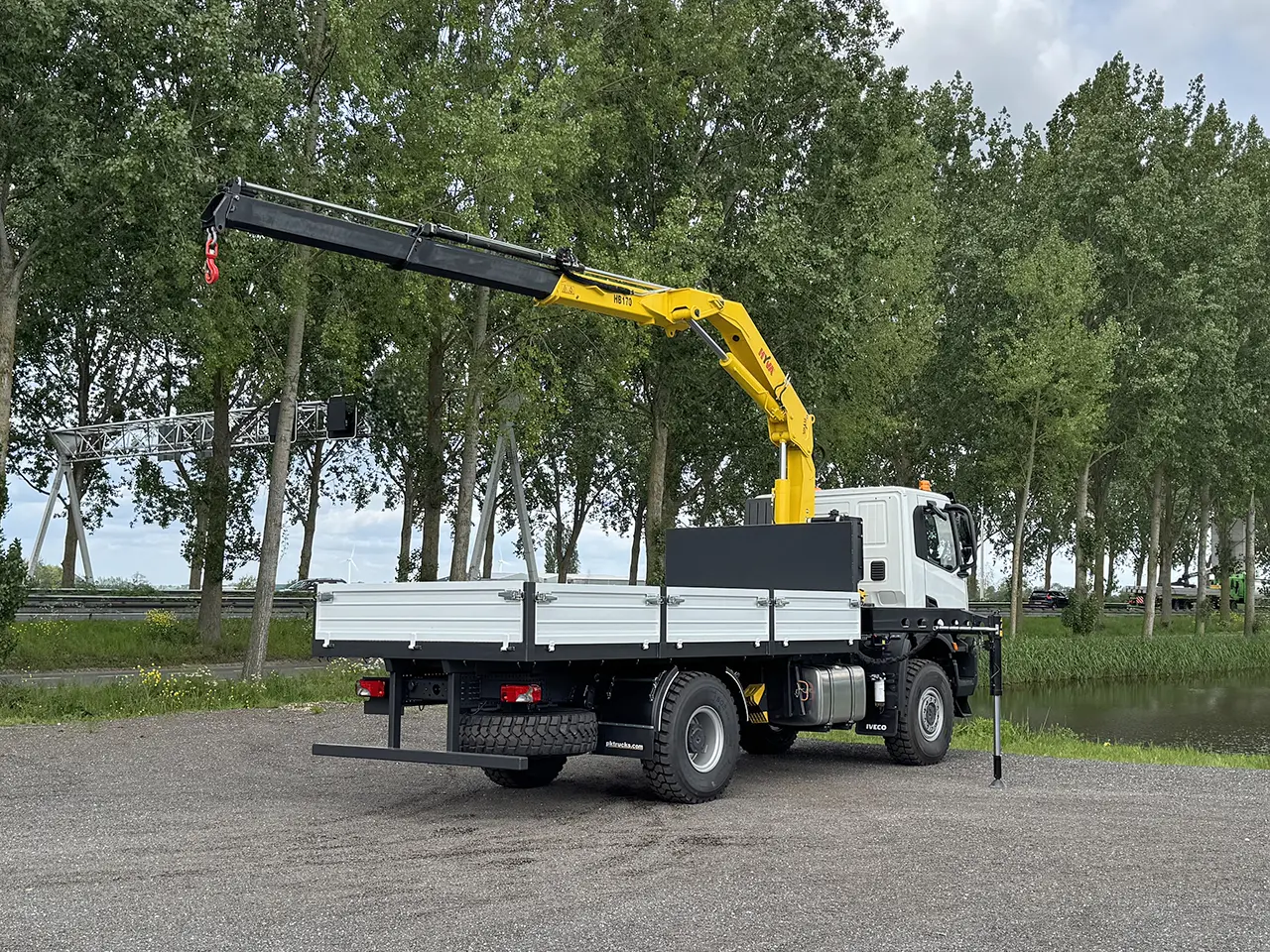 Iveco T-Way AD190T43WH AT Crane Truck 4x4 16