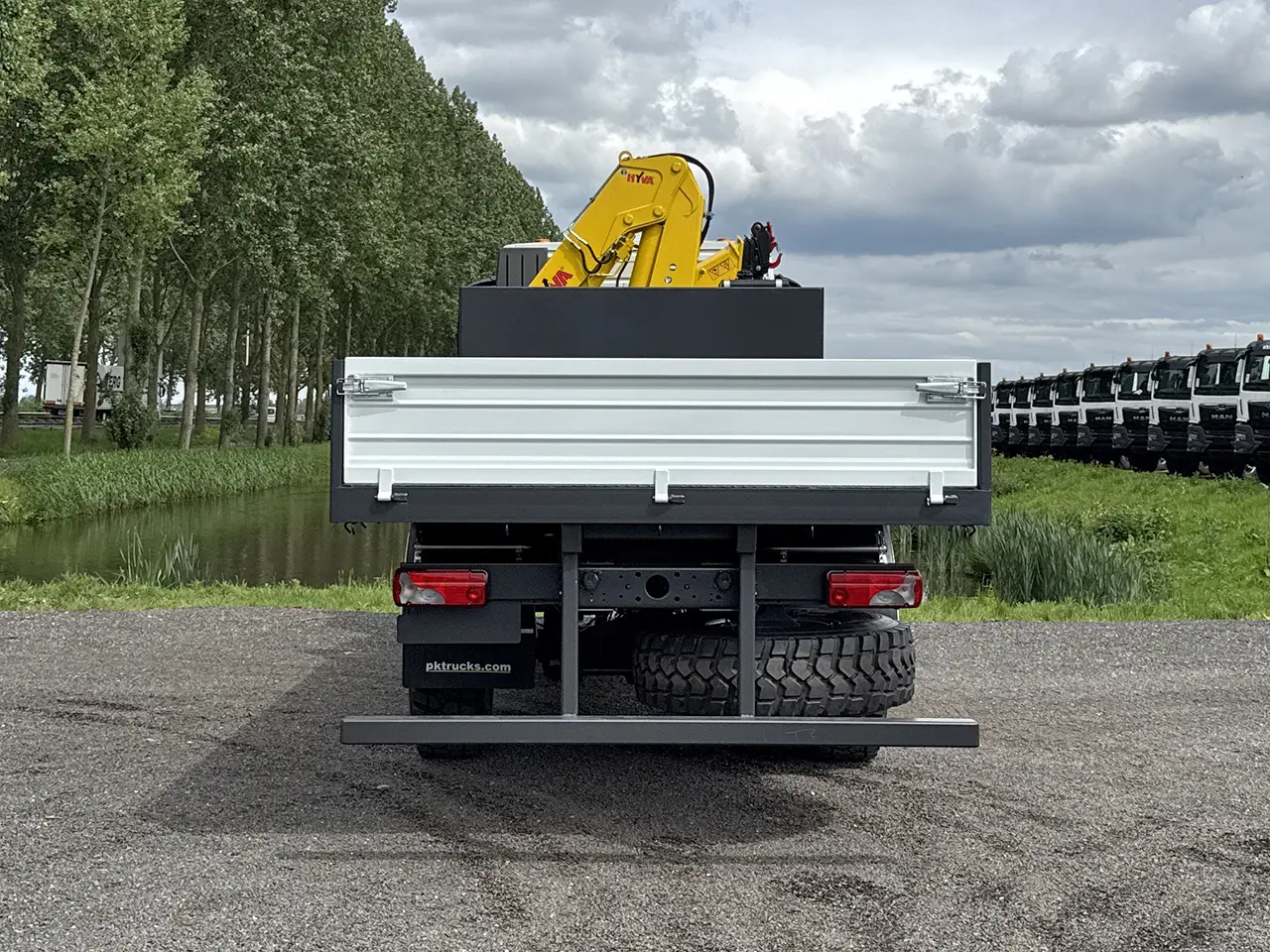 Iveco T-Way AD190T43WH AT Crane Truck 4x4 18