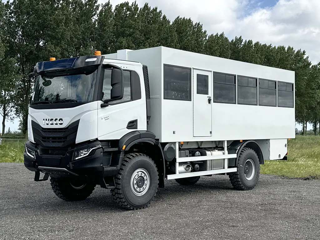Iveco T-Way AD190T43WH AT Midi bus 4x4