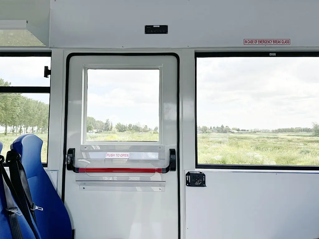 Iveco T-Way AD190T43WH AT 4x4 Midi Bus 21