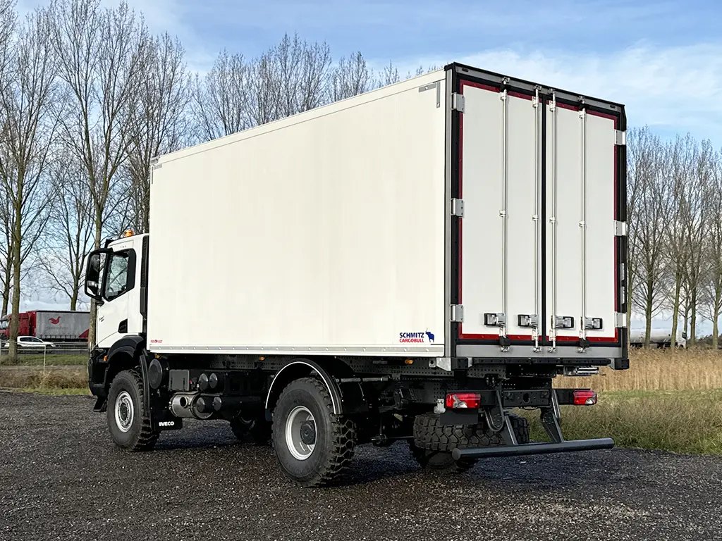 Iveco T-Way AD190T43WH AT Véhicule frigorifique 4x4