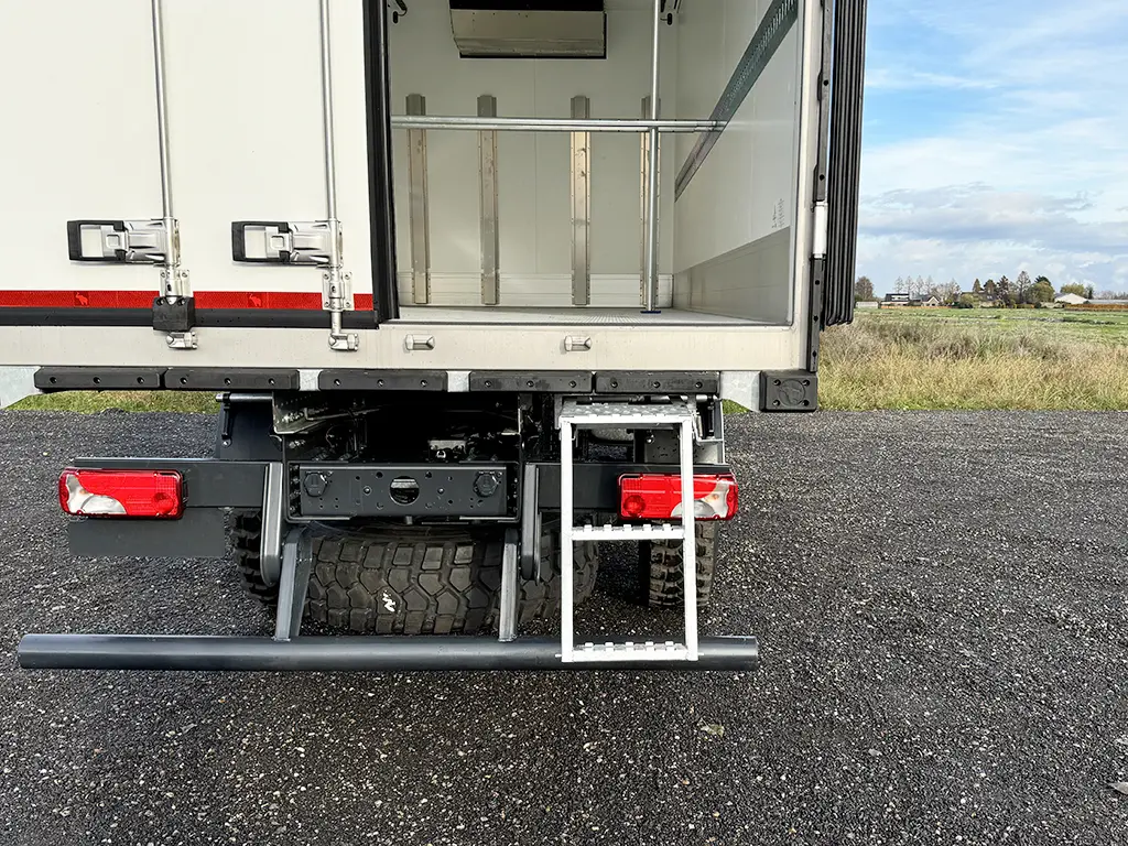 Iveco T-Way AD190T43WH AT 4x4 Refrigerated Box Truck 13