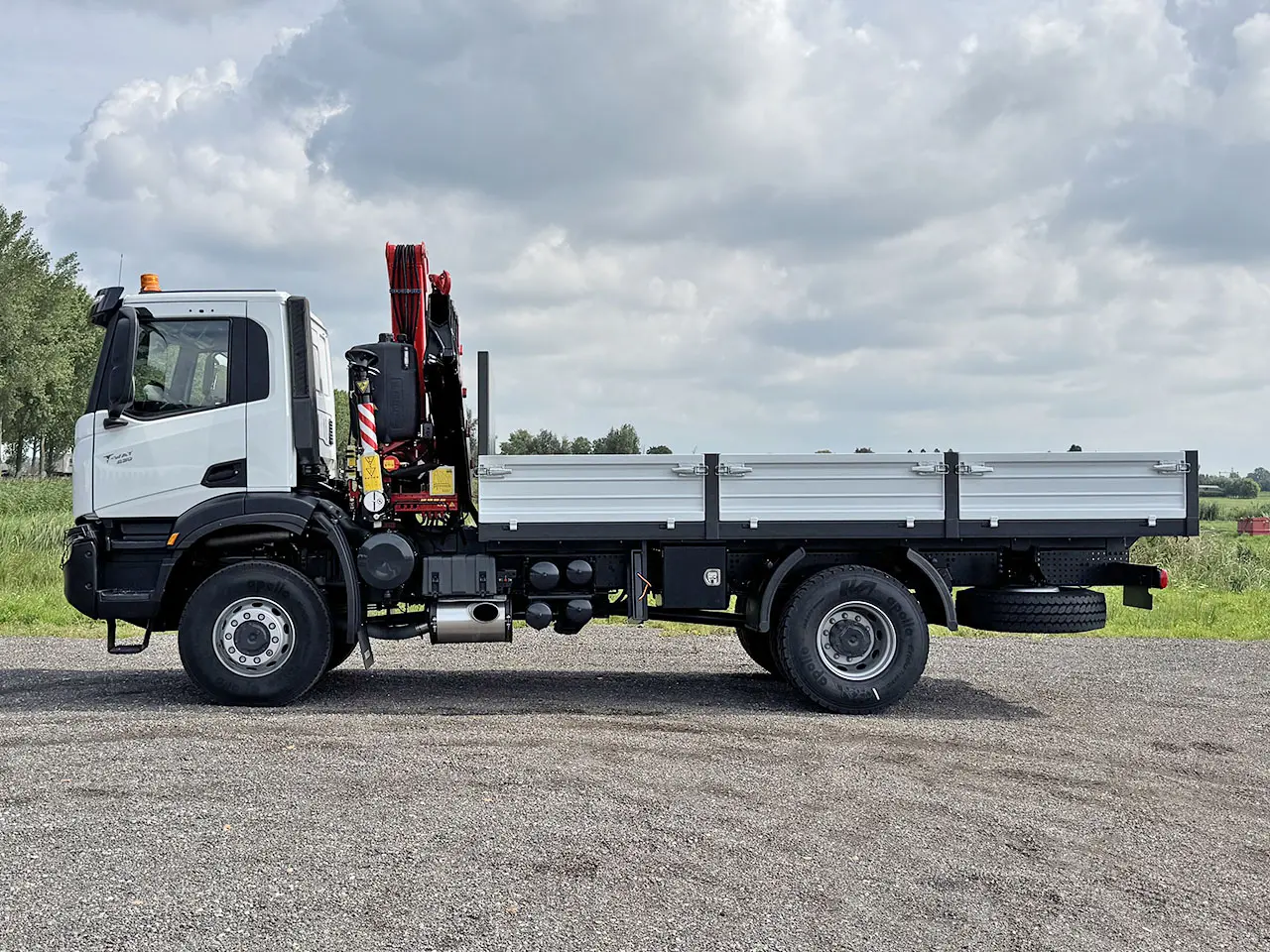 Iveco T-Way AD190T43WH AT Fassi F215A.0.24 4x4 Crane Truck 7