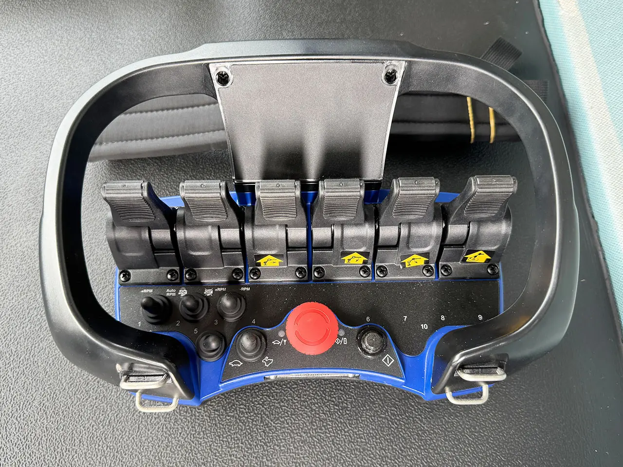 Iveco T-Way AD190T43WH AT Fassi F215A.0.24 4x4 Crane Truck 12