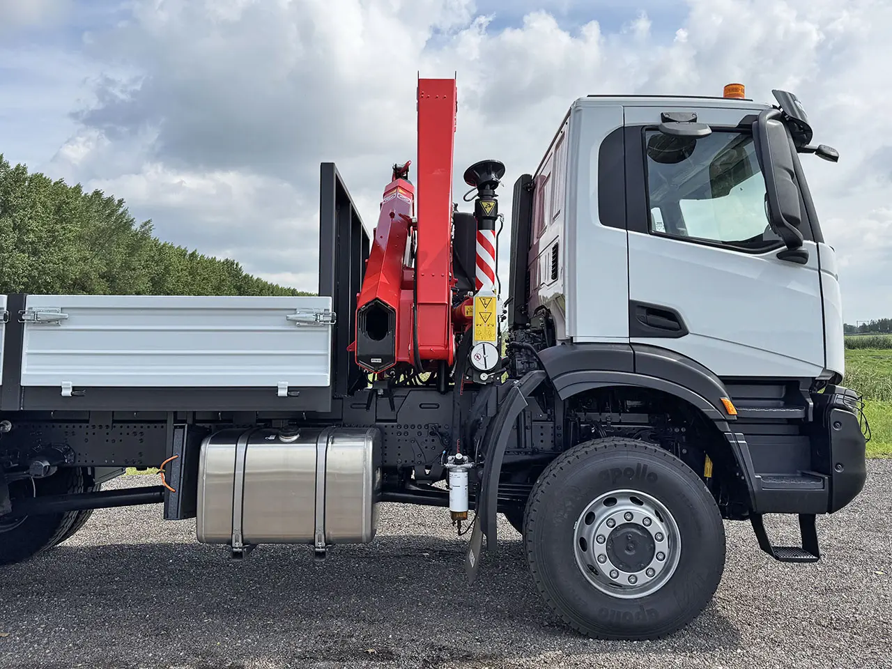 Iveco T-Way AD190T43WH AT Fassi F215A.0.24 4x4 Crane Truck 13