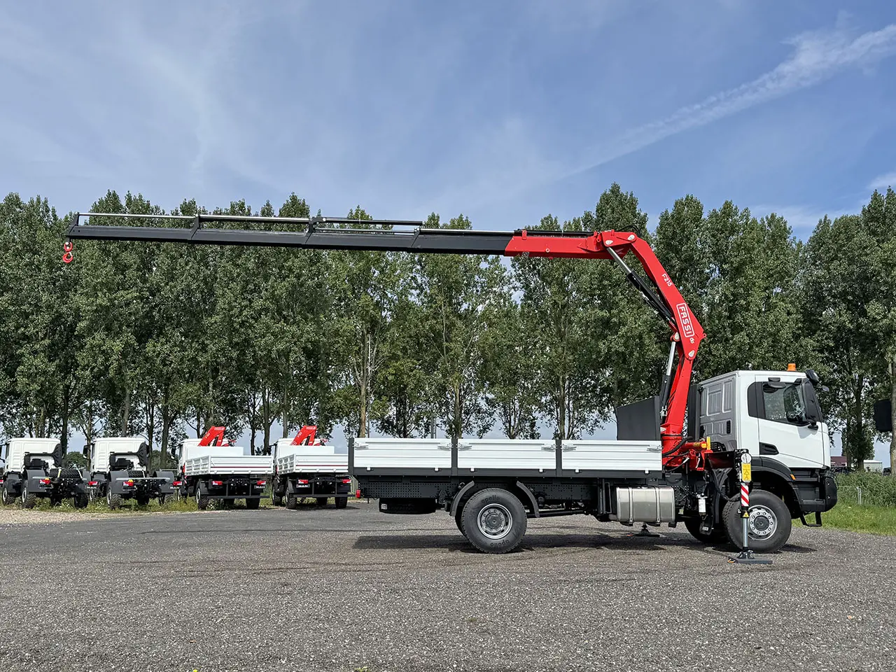 Iveco T-Way AD190T43WH AT Fassi F215A.0.24 4x4 Crane Truck 19