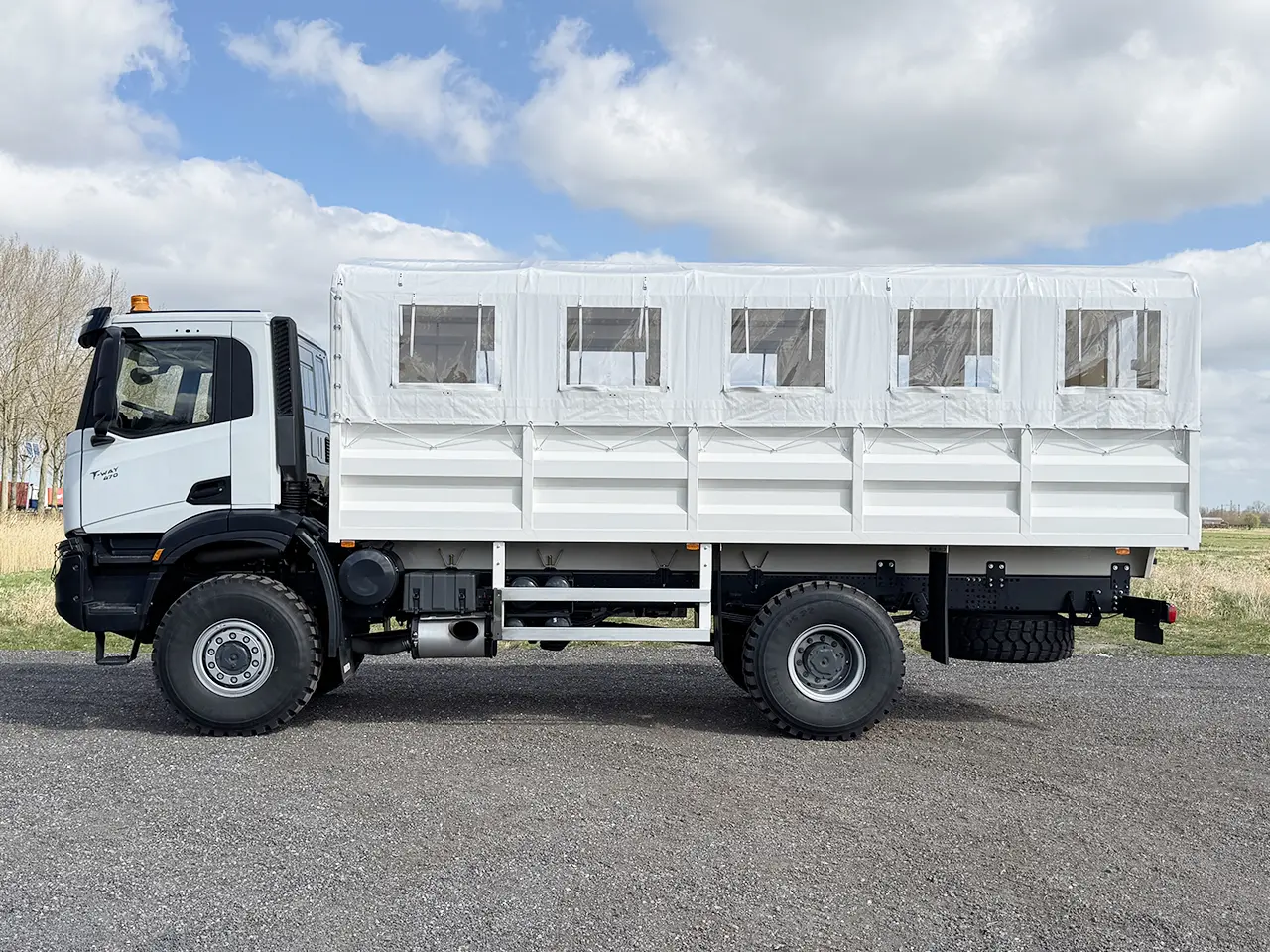 Iveco T-Way AD190T47WH Midi bus 4x4 7