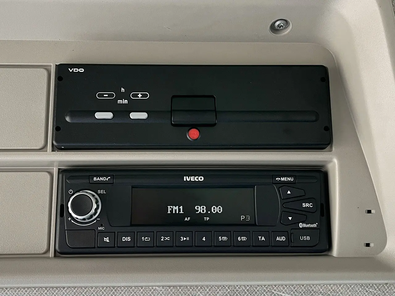 Iveco T-Way AD190T47WH AT 4x4 Fuel Tank Truck 10