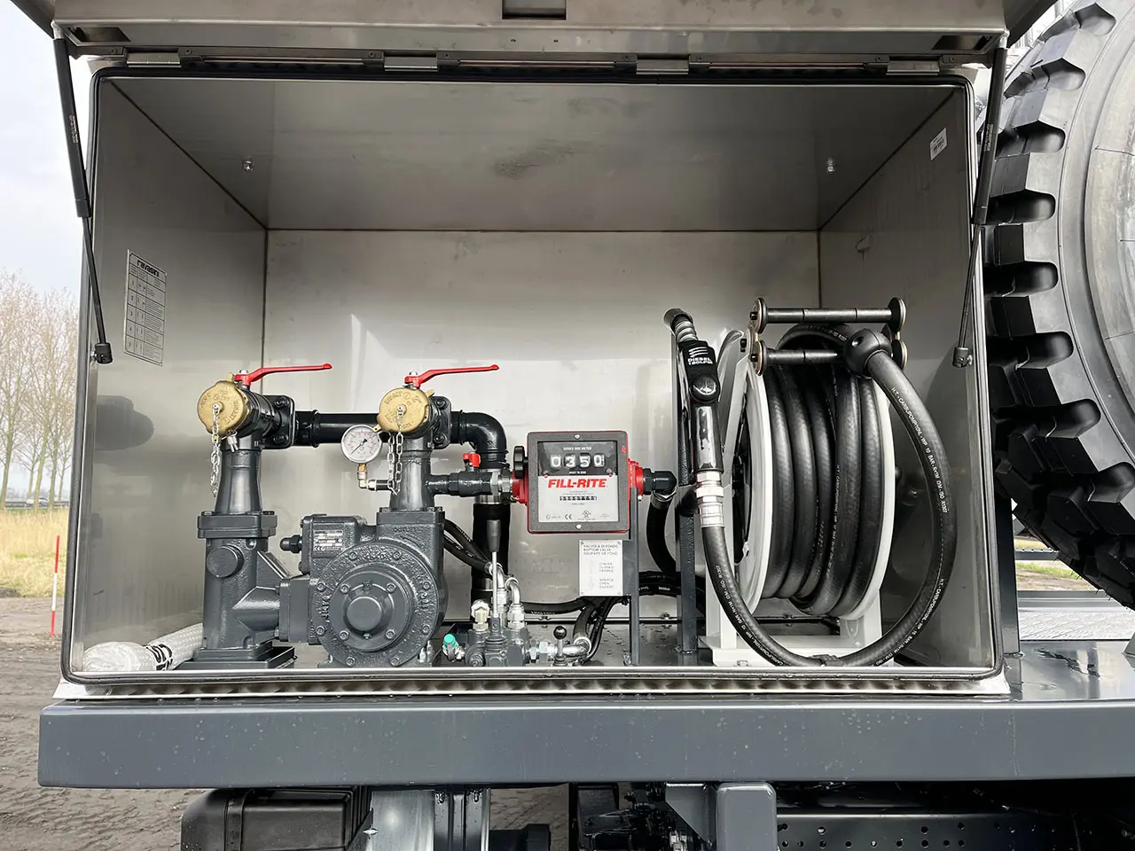 Iveco T-Way AD190T47WH AT 4x4 Fuel Tank Truck 13