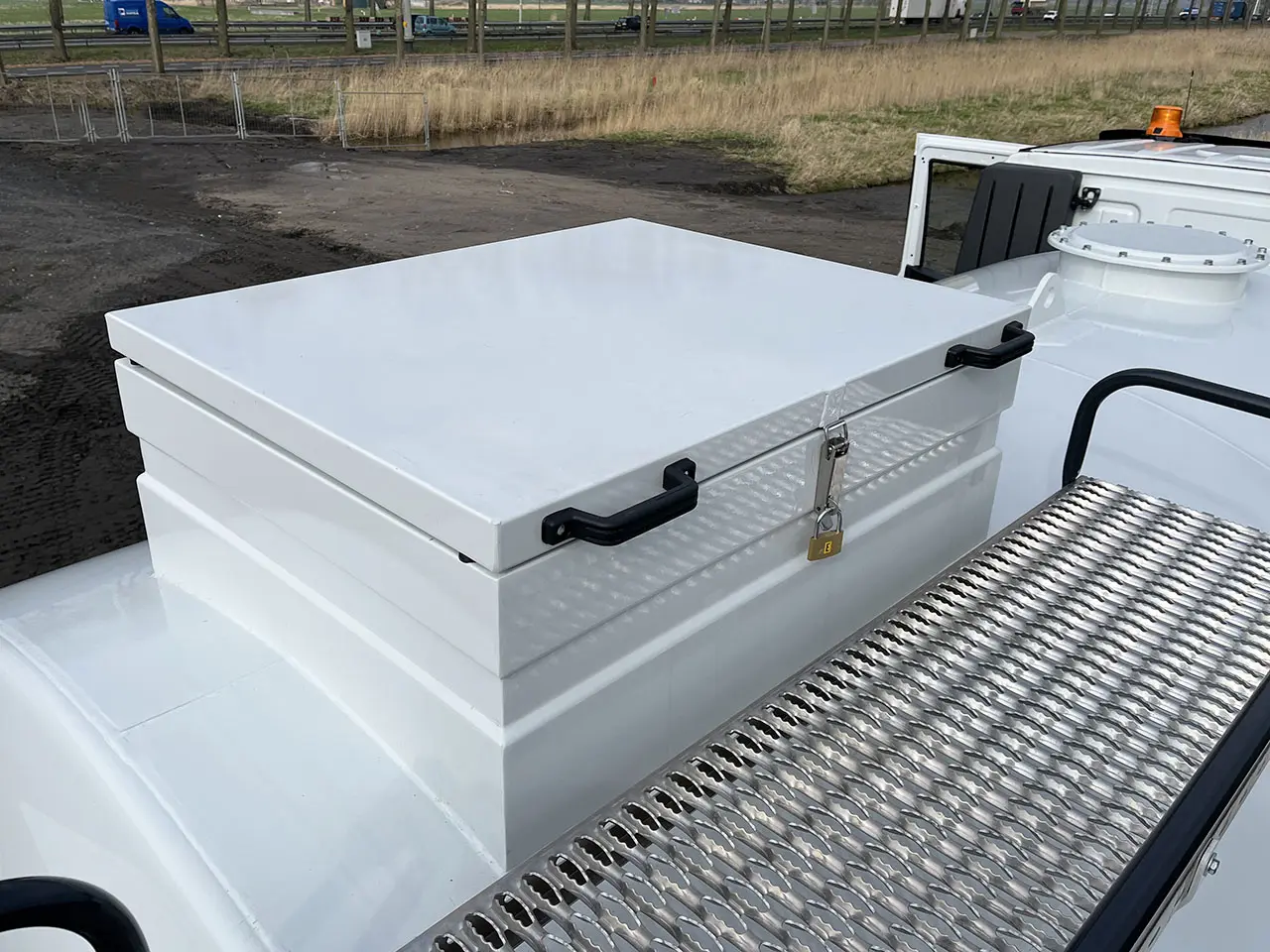 Iveco T-Way AD190T47WH AT 4x4 Fuel Tank Truck 14