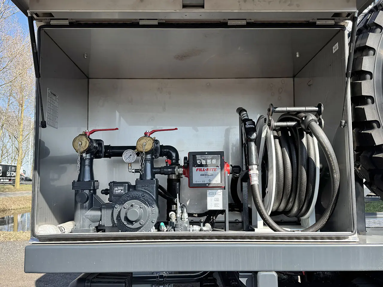 Iveco T-Way AD190T47WH AT 4x4 Fuel Tank Truck 12