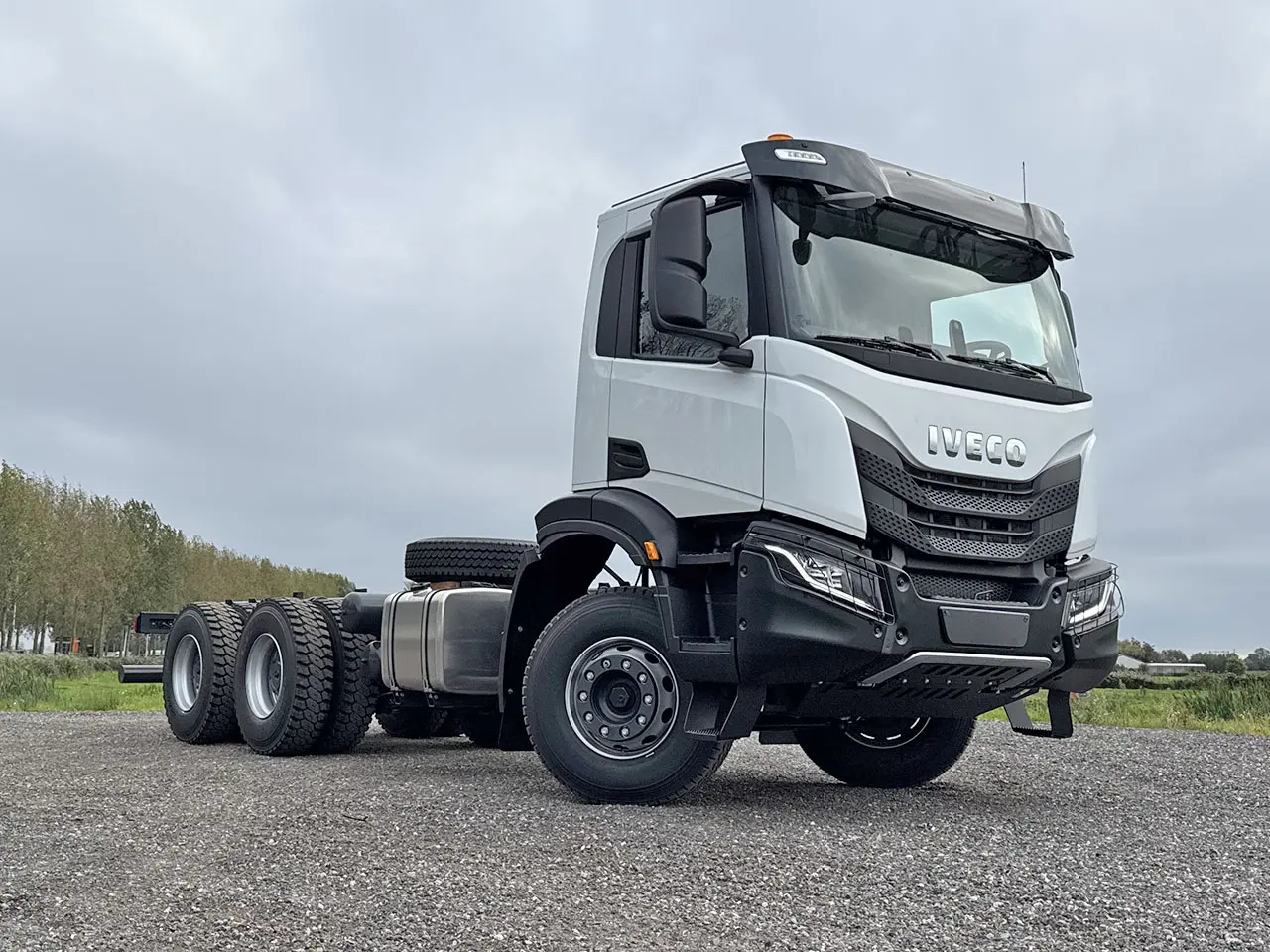Iveco T-Way AD380T43-3800 AT Chassis Cabin 6x4 4