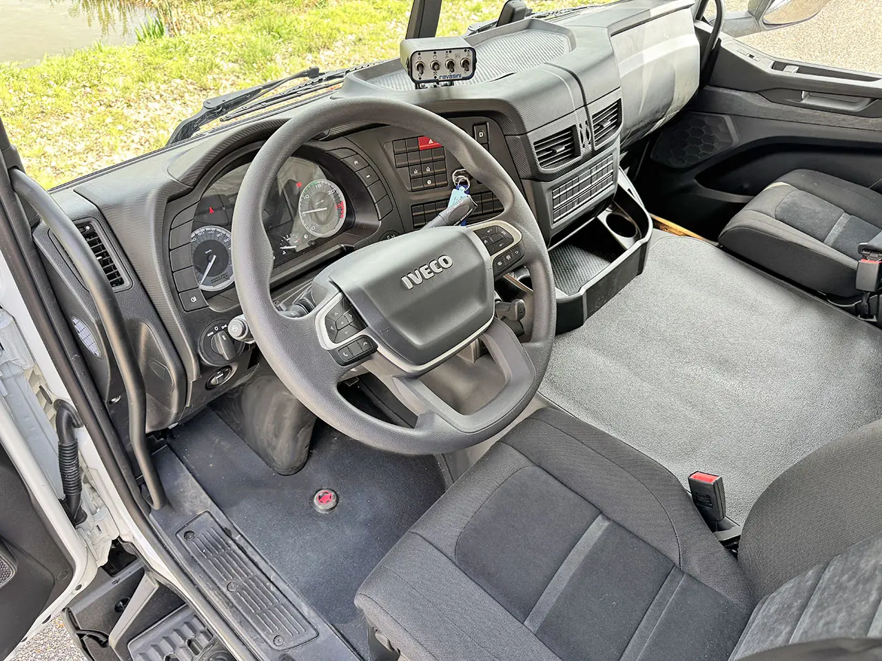 Iveco T-Way AD380T43 6x4 Camion citerne à eau 3