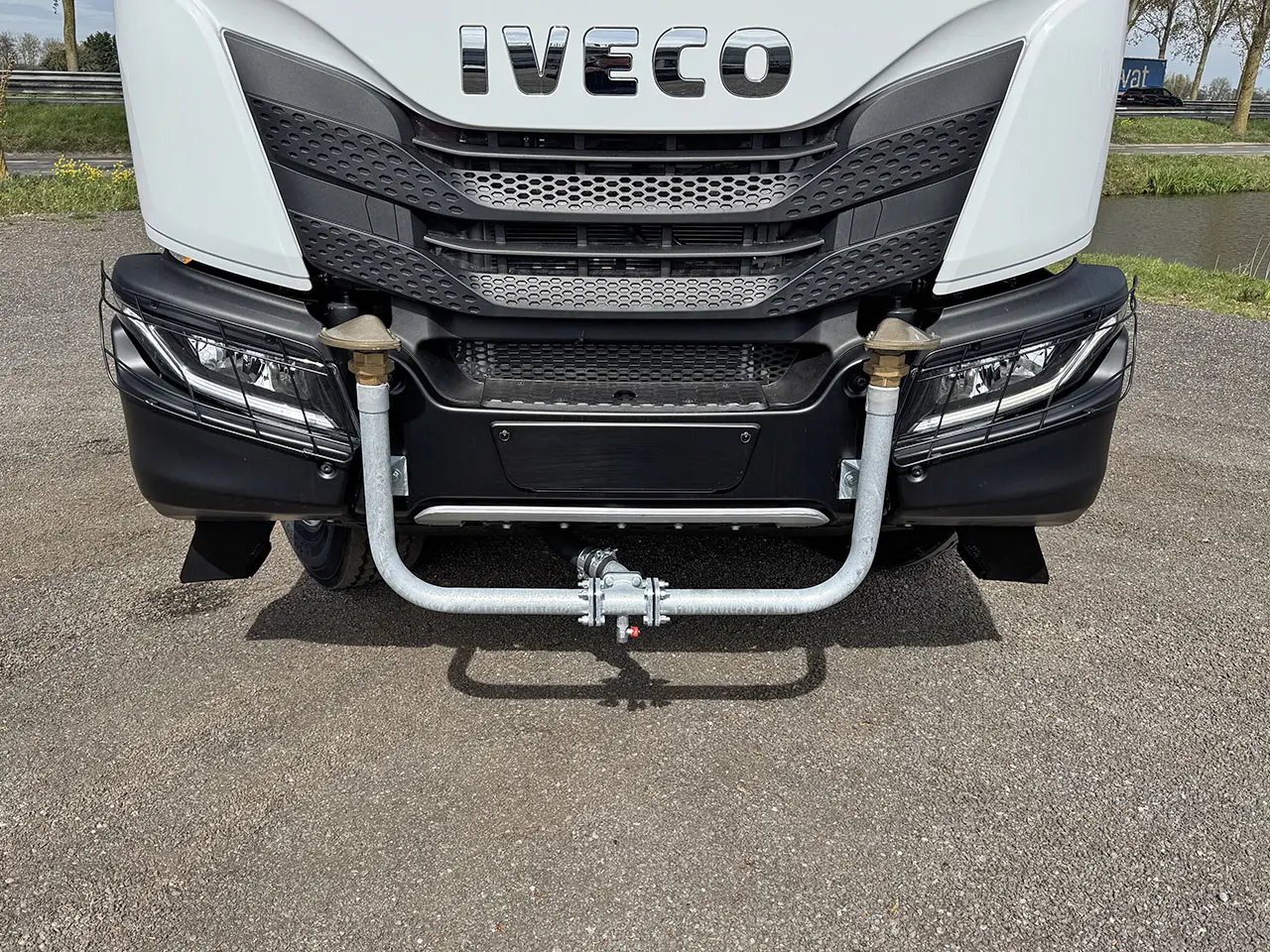 Iveco T-Way AD380T43 6x4 Water Tank Truck 12