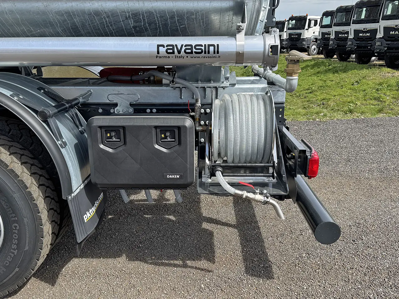 Iveco T-Way AD380T43 6x4 Camion citerne à eau 15