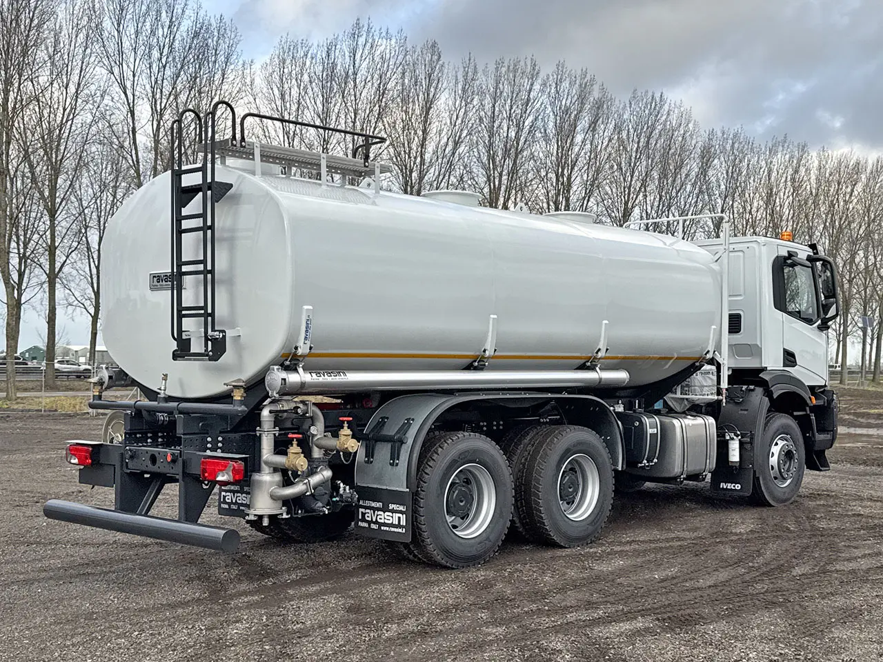 Iveco T-Way AD380T43 AT Water Tank Truck 6x4