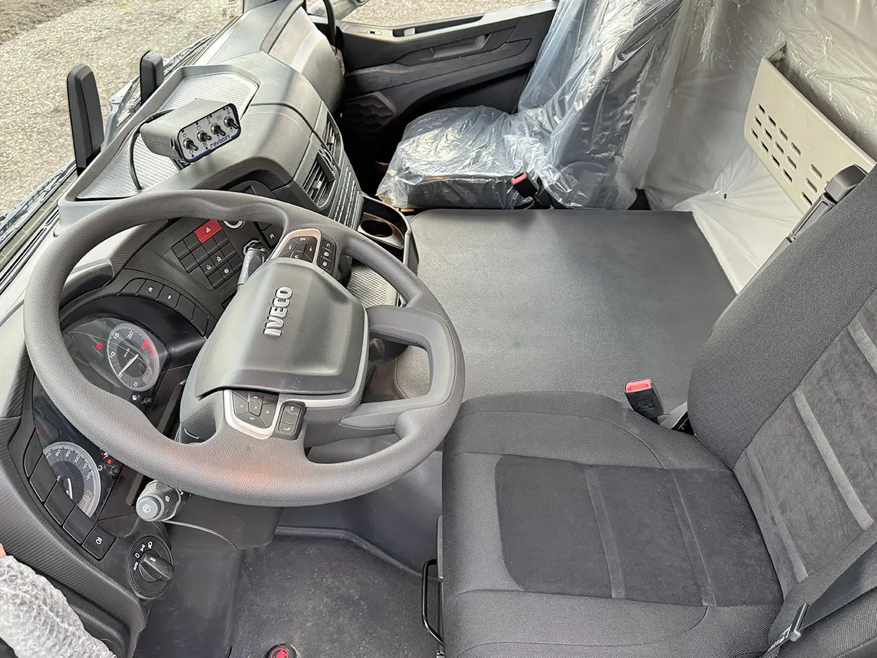 Iveco T-Way AD380T43 AT 6x4 Camion citerne à eau 8