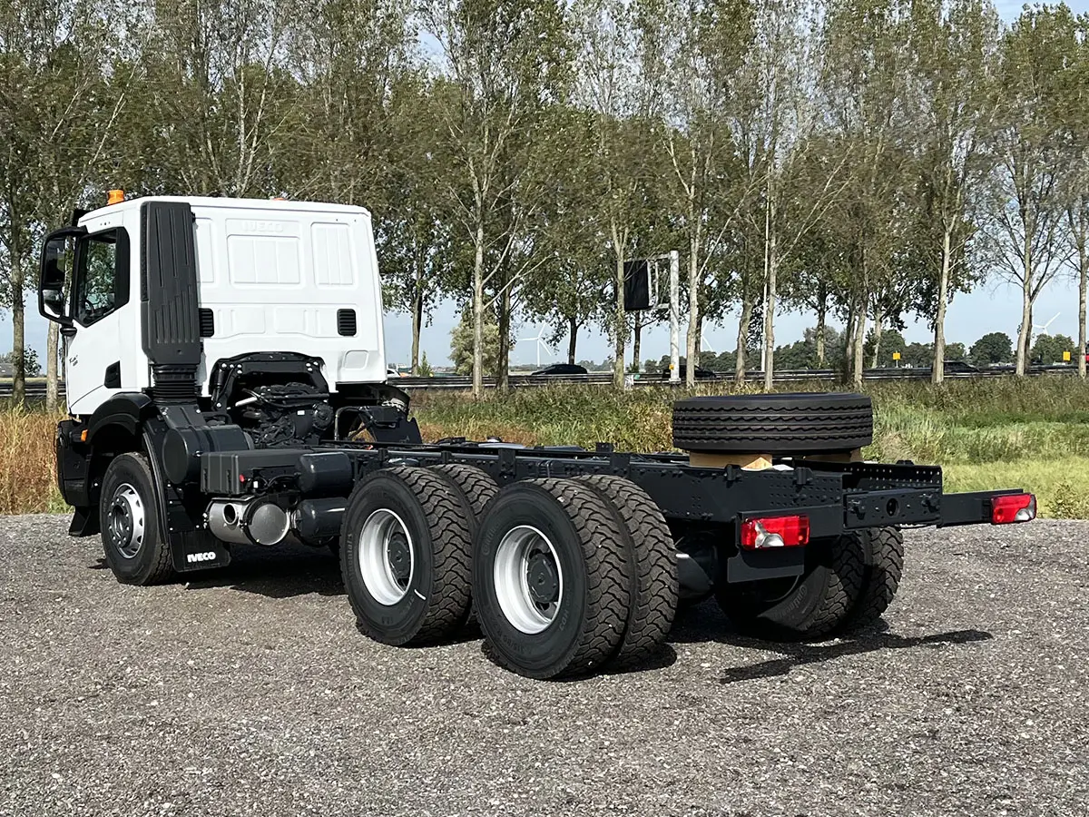 Iveco T-Way AD380T43H-3800 AT Chassis Cabin 6x4 3