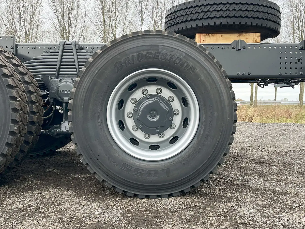 Iveco T-Way AD380T43H-4500 AT Chassis Cabin 6x4 12