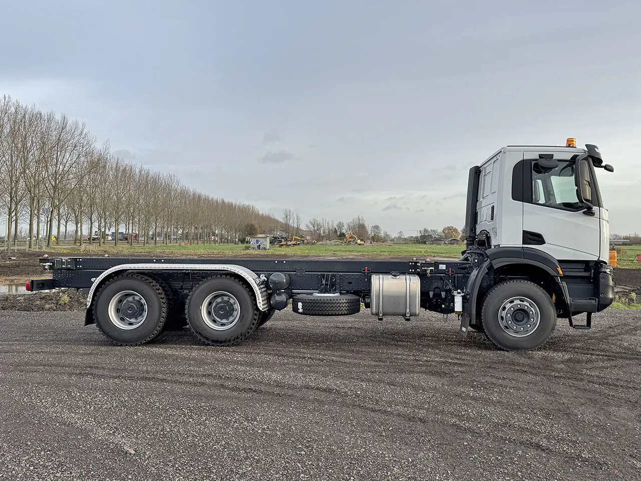 Iveco T-Way AD380T43H 6x4 Container Truck 5
