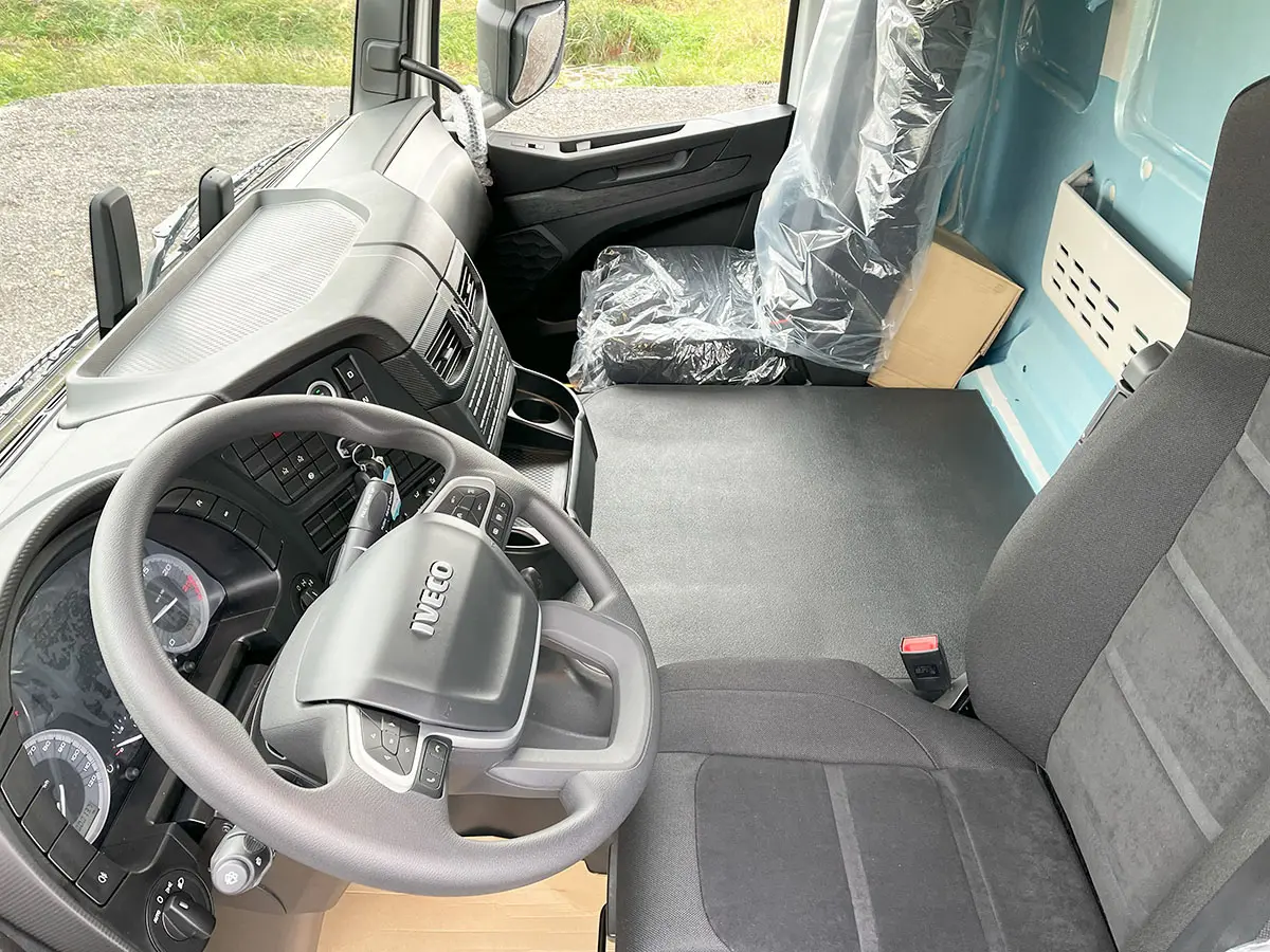Iveco T-Way AD380T43H Container Truck 6x4 8