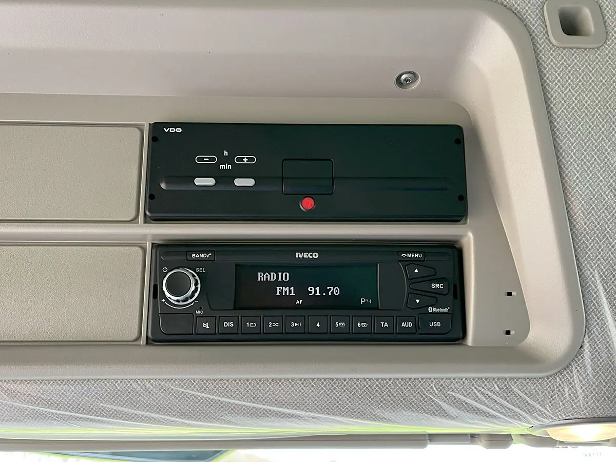 Iveco T-Way AD380T43H 6x4 Container Truck 10