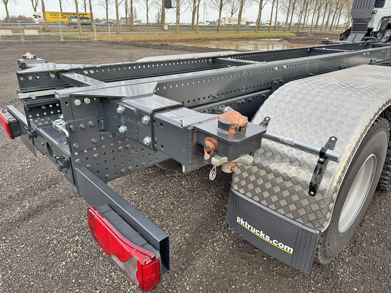 Iveco T-Way AD380T43H 6x4 Container Truck 12