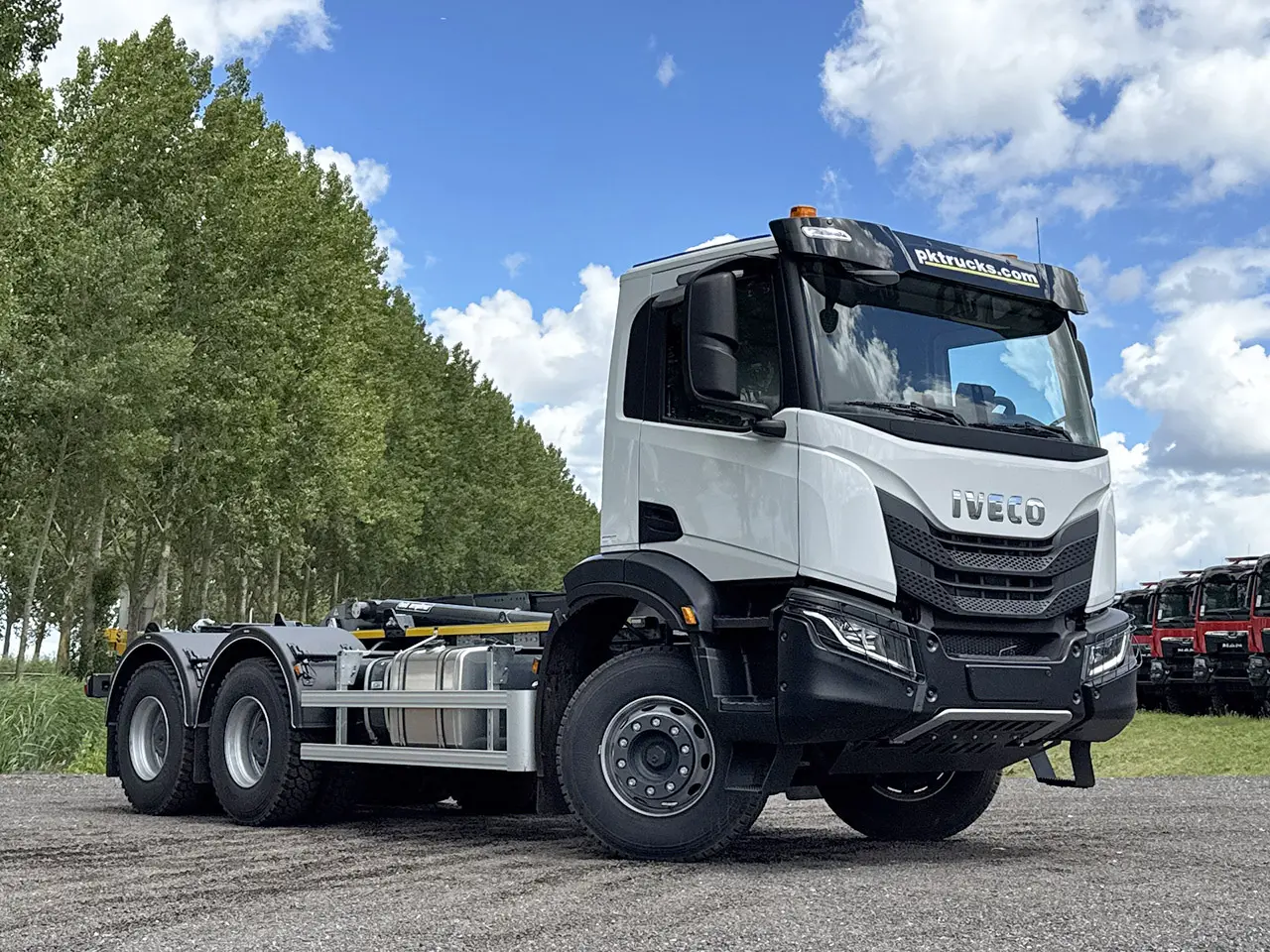 Iveco T-Way AD380T43H AT Container à crochet 6x4 4