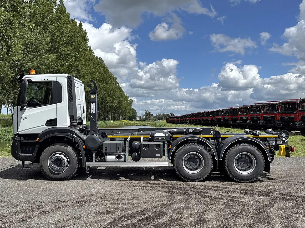 Iveco T-Way AD380T43H AT Container à crochet 6x4 7