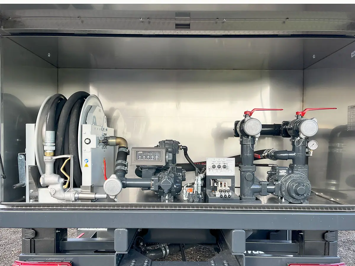 Iveco T-Way AD380T43H AT 6x4 Fuel Tank Truck 13