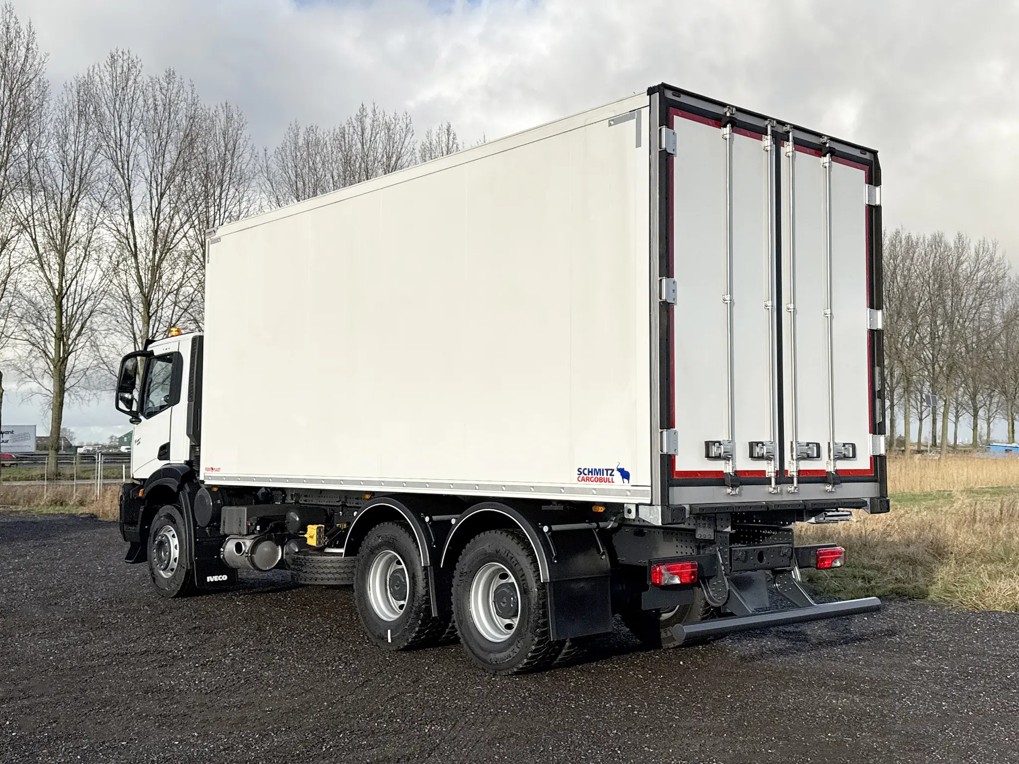 Iveco T-Way AD380T43H AT 6x4 Refrigerated Box Truck 6