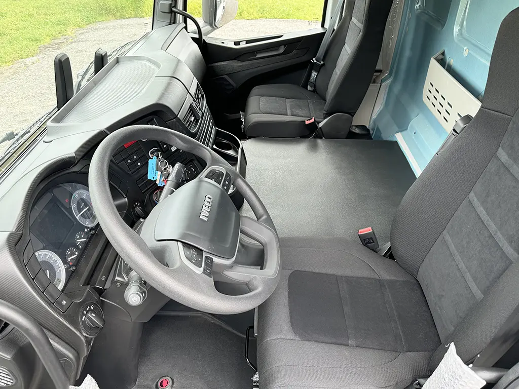 Iveco T-Way AD380T43H AT 6x4 Sewage Tank Truck 7